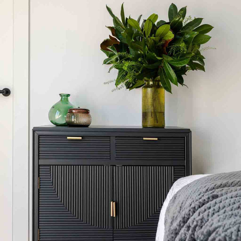 Nia Console Table