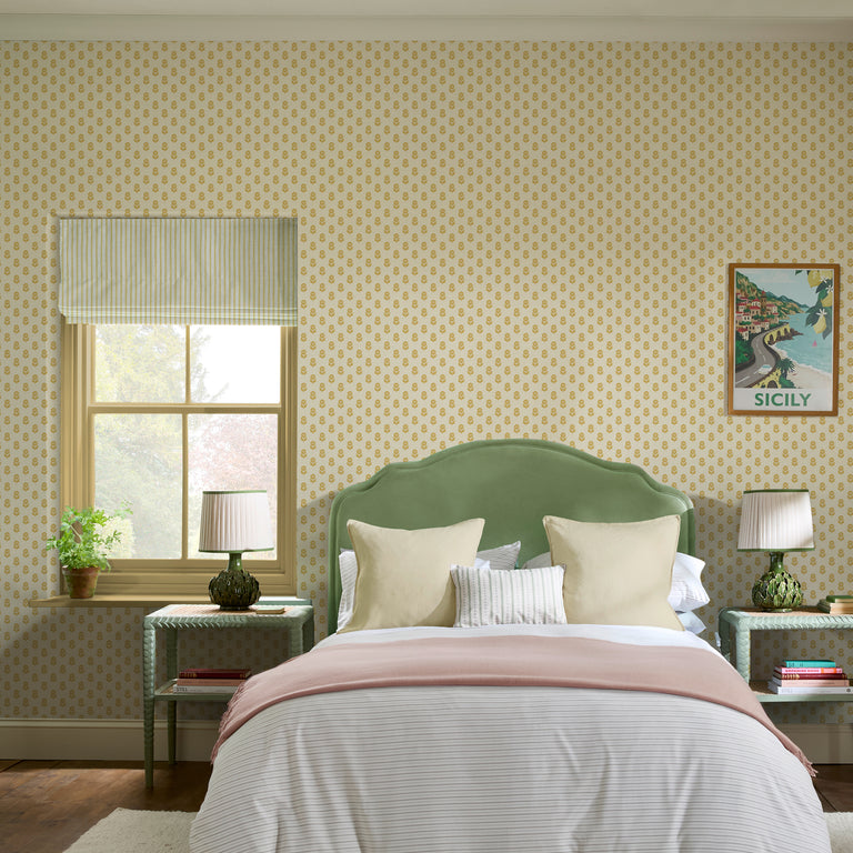 Joules Woodblock Floral Wallpaper – Cream & Gold Botanical Floral Wallpaper, Paste-the-Wall, 52cm Width