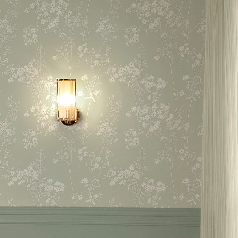 Next Country Leaves Floral Wallpaper Sage – Soft Green Nature-Inspired Floral Wallpaper Roll