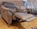 Manual Headrest Adjustment Armchair