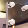 Hollywood Square Mirror XL 90 cm close view picture of the bulbs