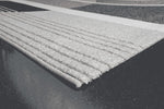 Soft and durable area rug with a bold design – Woodstock Rug 032-0130-2374