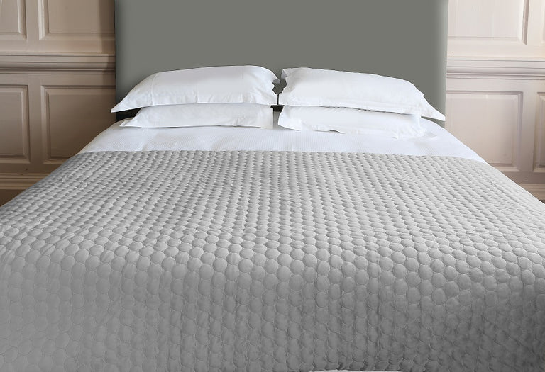 Scatterbox Halo Throw Silver